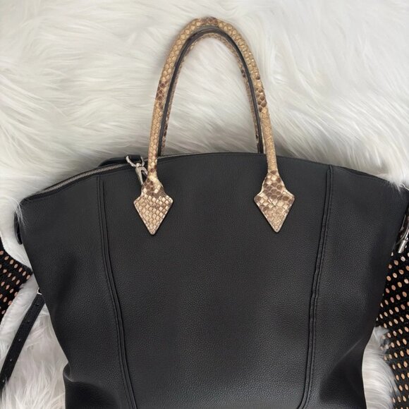 Authentic Louis Vuitton Lockit MM RARE python snake veau leather $4560 MSRP - Picture 2 of 14